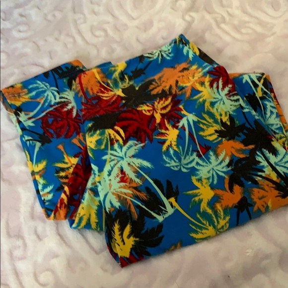 LuLaRoe leggings OS - Picture 1 of 4